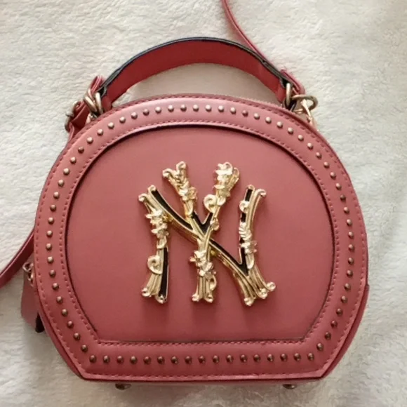 NY GORGEOUS ELEGANET PINK DESIGNER HAND BAG WITH STRAP! EUCWW - Picture 3 of 12